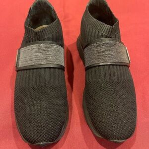 Elegant Black Women's Slip-On Sneakers